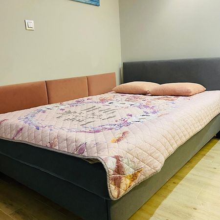 Apartament Pink Klifowa Rewal Exteriör bild