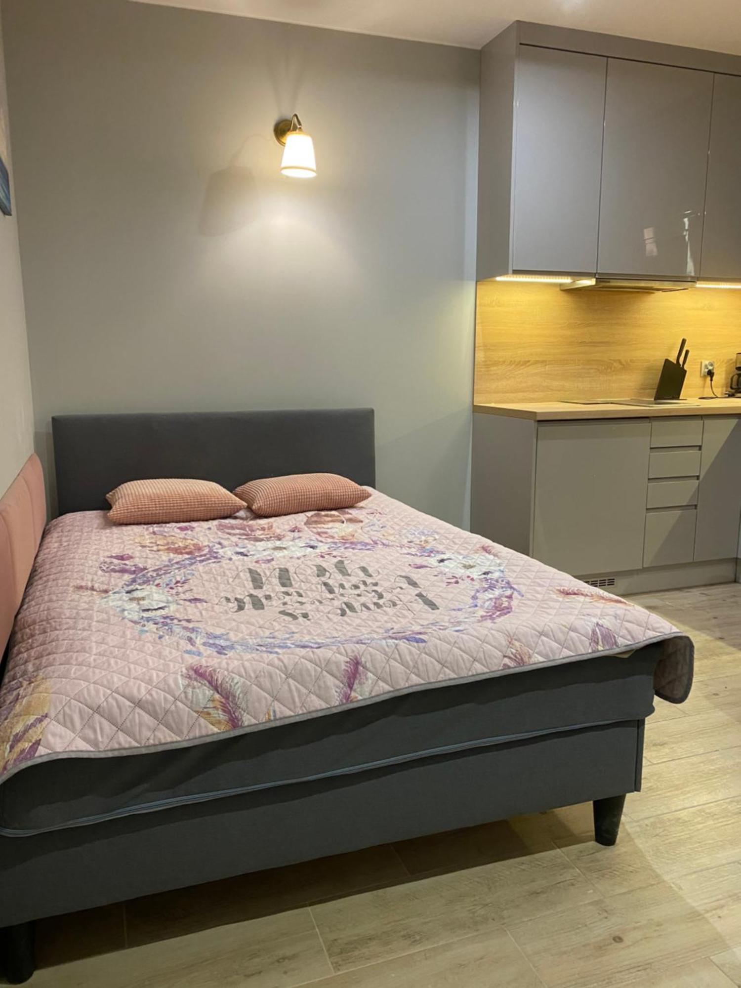 Apartament Pink Klifowa Rewal Exteriör bild